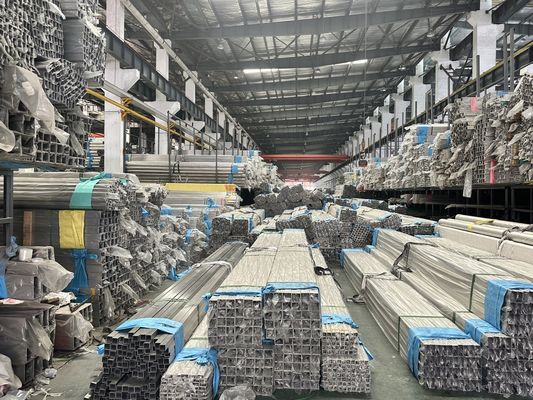 Fusion Astm A778 Stainless Steel Pipe 316L Threaded Stainless Steel Tube 4000mm